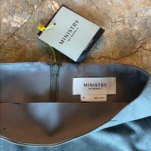 Ministry of Supply Gray Woman’s Skirt